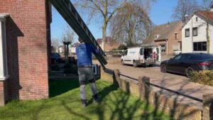 Schoorsteen onderhoud Heemskerk ladder bus